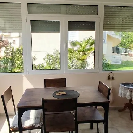 Sea Soon Sea View House *